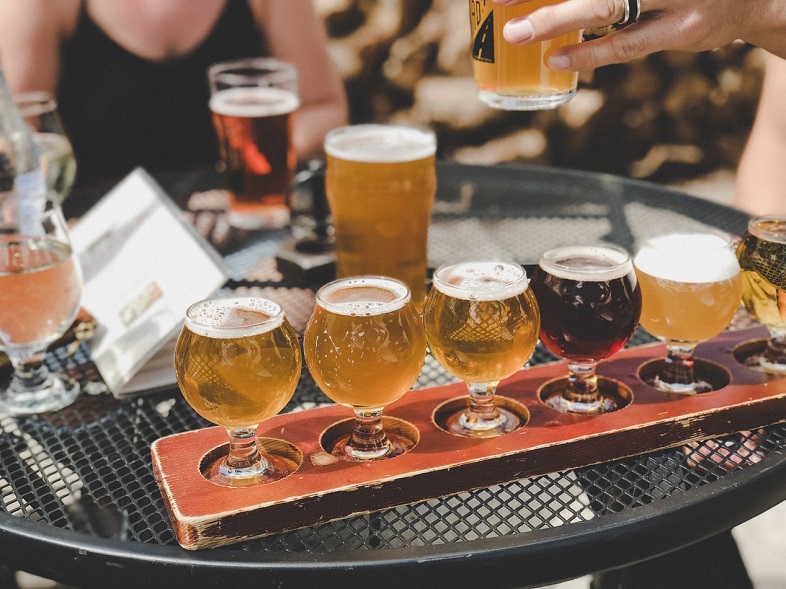 Date Night Ideas for Couples Who Love Beer